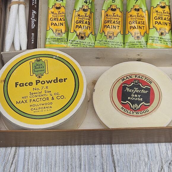 Vintage Max Factor Hollywood Stage Make-Up Kit Female Grease Paint Powder Rouge - Picture 5 of 12